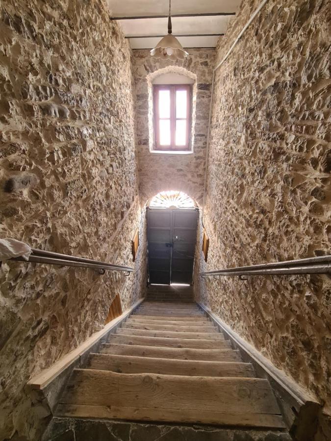 Santa Room-Old Bazaar Center-Gjirokastër المظهر الخارجي الصورة